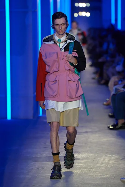 Look 34